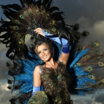 Bravo Darling - Creative Visual Roving Entertainment
